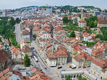 Explore Fribourg: Medieval Old Town, Historic Bridges & Cathedral
