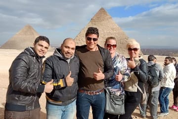 Giza Pyramids and Sphinx Tour with Sakkara and Memphis