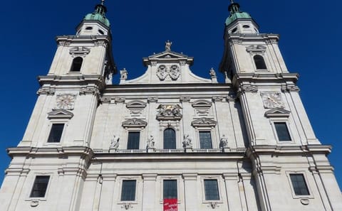Private Guided Tour of Salzburg's Historic Old Town