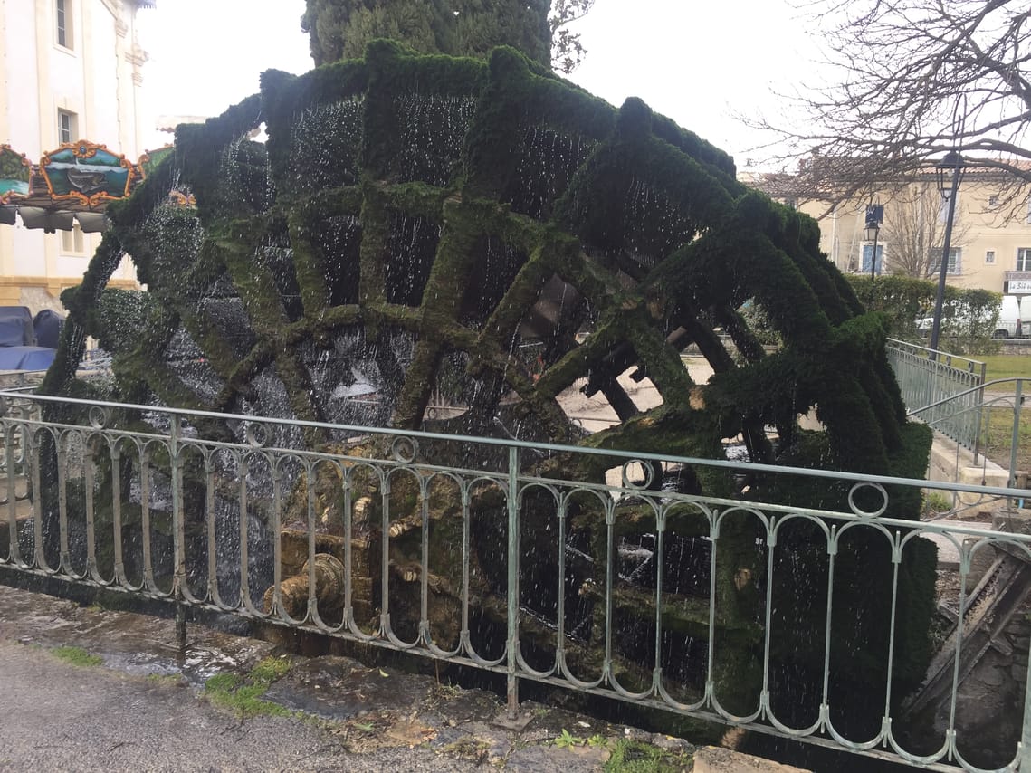 L'Isle-sur-la-Sorgue, Gordes and Roussillon: the most beautiful villages of Provence 3