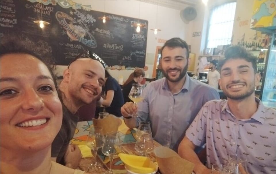 Private Walking Tour of Rome's Craft Beer Scene at Night