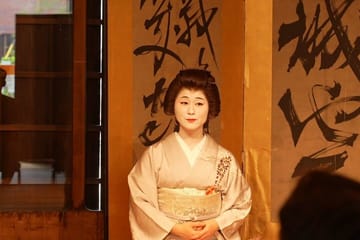 Tokyo Geisha Experience: Rare Cultural Show & Interaction