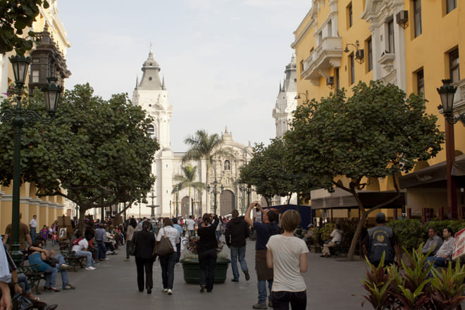 Small-Group Heritage Homes of Lima 9