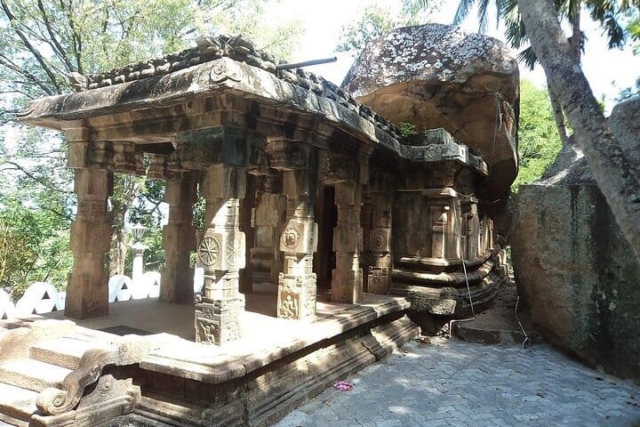 Athugala and silver Temple Tour from Dambulla 9