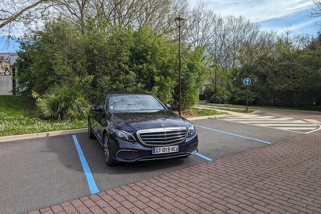 Airport transfer Beauvais Paris Private driver  7