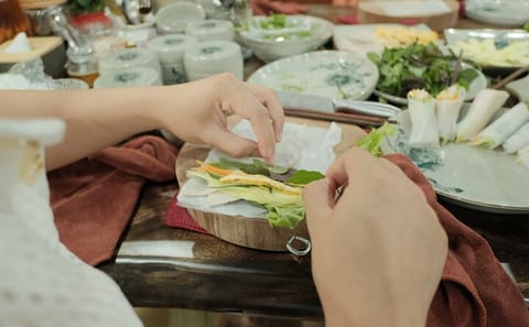 Hanoi Cocktail Workshop: Create Vietnamese Cocktails and Meal