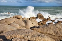 Waves crashing at Boomer Beach, Port Elliot