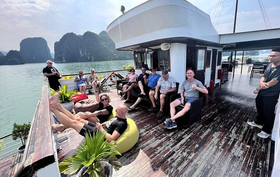 Overnight Halong Bay Cruise with Kayaking and Island Visit
