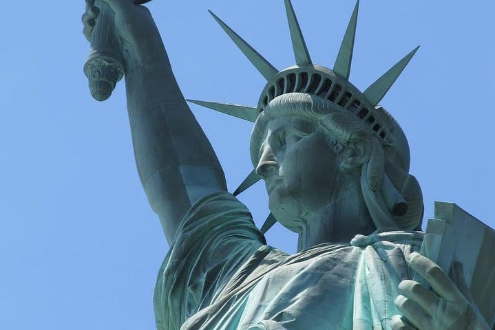 Statue of Liberty and Ellis Island Cruise 60-Minute 7