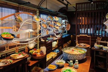 Hanoi Food Tour: Explore Ba Đình's Hidden Alleys and Cuisine
