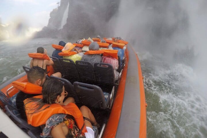Macuco Boat Safari