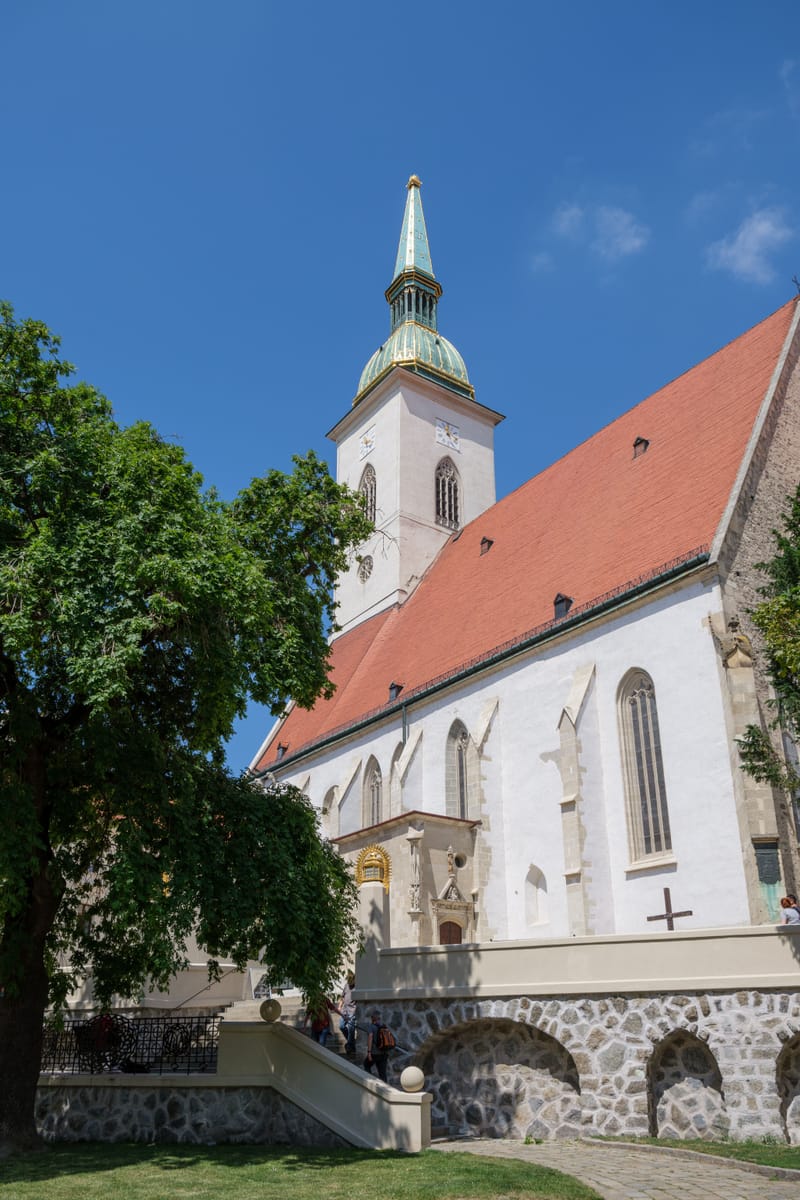 Knuckles Mountains Range Day hiking tours (All inclusive)