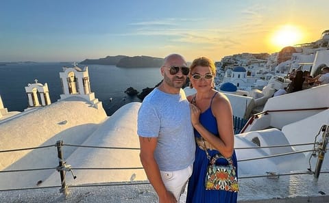 Private Full-Day Tour of Santorini: Akrotiri, Emporio, Fira