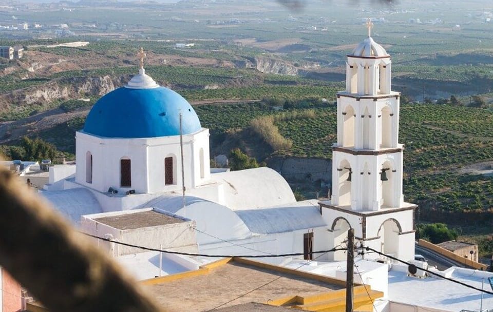 Santorini Traditional Villages and Akrotiri Excavations