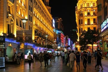 Private Tour of Historic and Modern Landmarks in Shanghai
