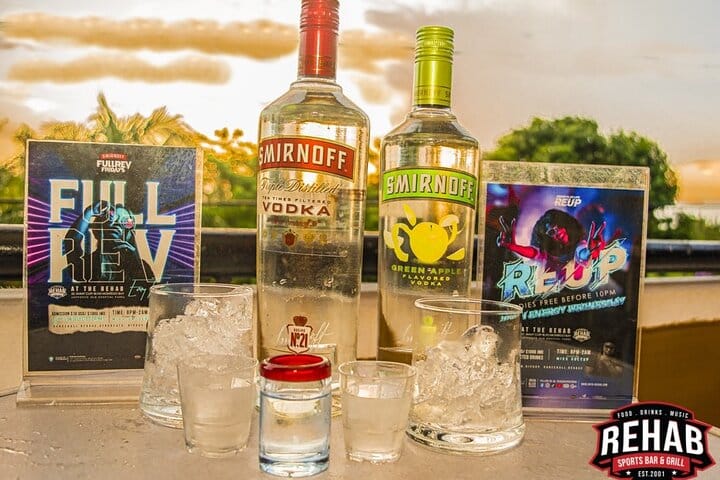  Sports bar Day or Nightlife Experience with Private Transfer  8