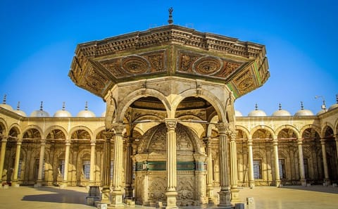 Cairo Day Tour: Explore Islamic and Coptic Heritage Sites