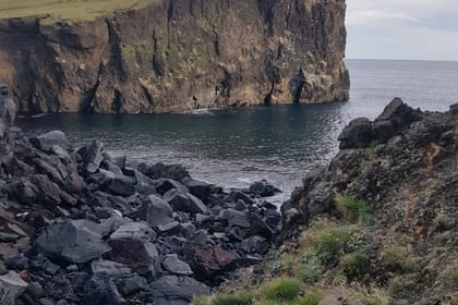 Explore the Reykjanes Peninsula UNESCO Global Geopark: Private Tour with Airport or Hotel Transfers