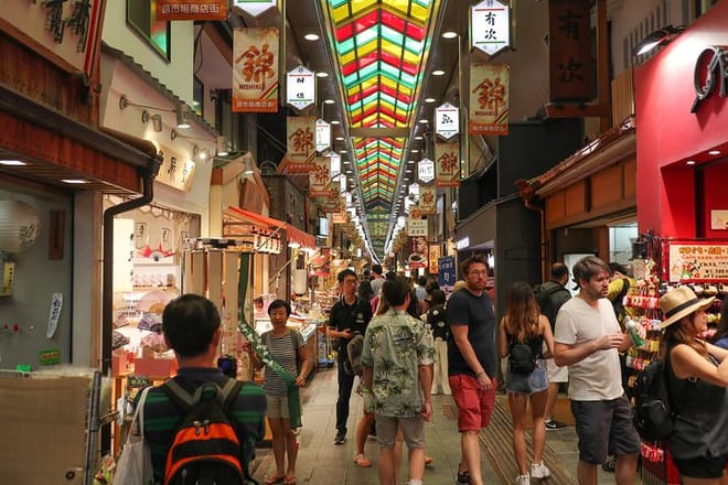 Nishiki Market Brunch Walking Tour (7 Tastings + Brunch) 9