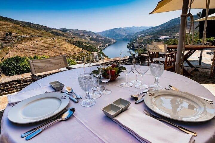 Douro Tour, Lunch at an Award-Winning Winery and Private Cruise