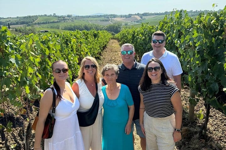 E-Bike Tour in the Tuscan Hills with Wine Tasting