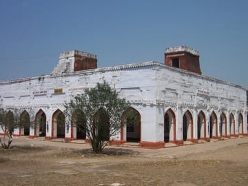 Chunar Fort and Rural Village Day Trip from Varanasi