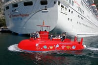 Semi Submarine in action