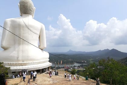 Athugala and Silver Temple Tour from Habarana