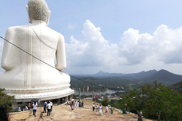 Athugala and Silver Temple Tour from Habarana 3