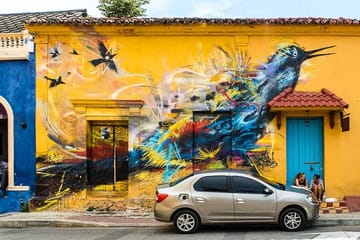 Cultural Walking Tour of Cartagena with Bourdain-Inspired Lunch