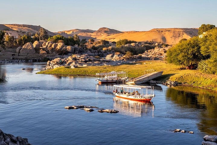 Aswan: The Iconic Botanical Garden & Felucca Ride on the Nile  Private Tour