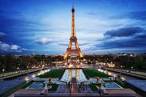 Two-hour Paris Tour including short walk and one hour Seine Cruise