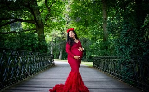 Maternity Photography Experience in Amsterdam
