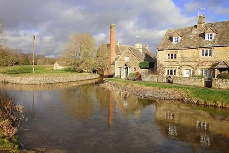 Oxford Cotswold Shakespeare Private Tour with Tickets