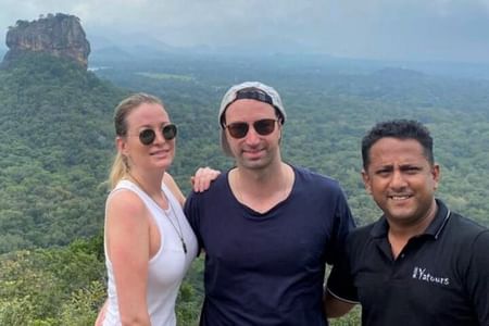 The Top 10 Car & Driver Private Tour for Week Start from Colombo