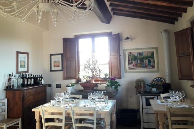Villages of Chianti with lunch and tasting in Open Top Van 7