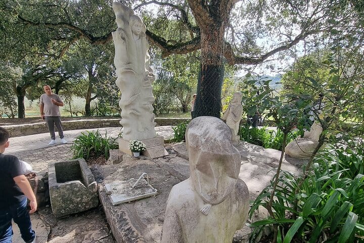 FATIMA: Private Tour to Shrine and Shepherds’ house from Porto