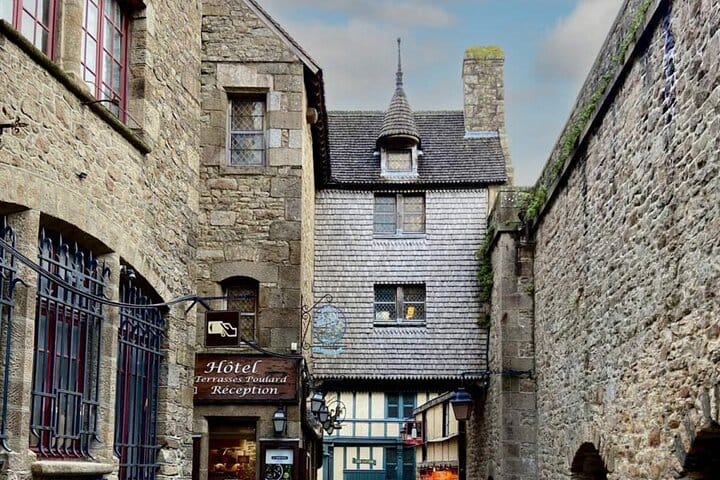 Mont Saint-Michel and Calvados Tasting Private Tour from Paris 4