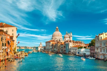 Mini cruise from Ple Roma to St Mark's with guide