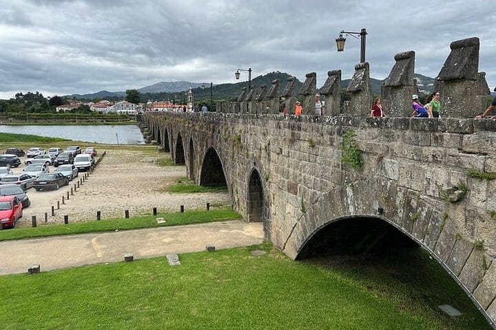 BARCELOS, PONTE LIMA and VIANA CASTELO: Private Tour from Porto