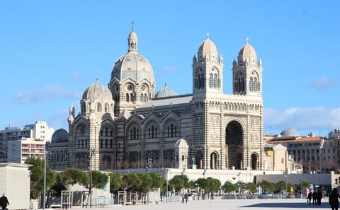 Private Van Tour of Southern France from Marseille - 10 Days