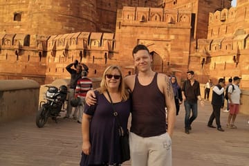 Cultural Tour of Agra and Varanasi from Delhi