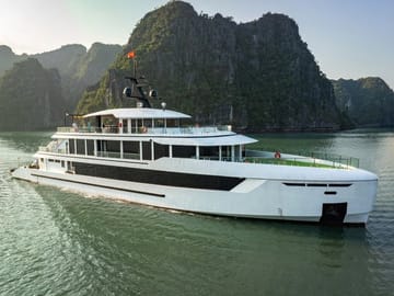 The Most Luxury Day Dour from Hanoi to Halong Bay Full Inclusives
