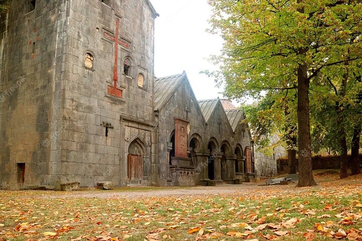 4 Full days in Georgia with private tour, free aiport