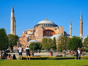 Istanbul Old City Tour: Hagia Sophia, Topkapi Palace, Blue Mosque
