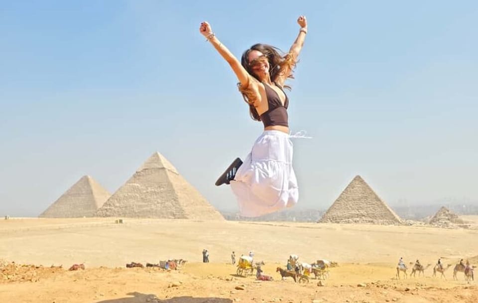 Giza Pyramids VIP Tour by Golf Cart with Expert Guide
