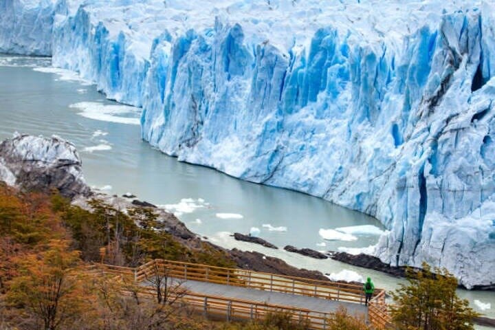 Perito Moreno Glacier Day Trip with Optional Boat Ride from El Calafate