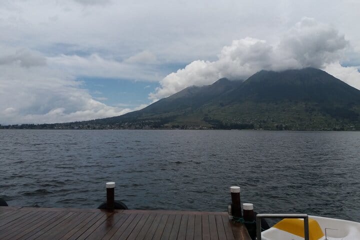 Otavalo market tour, Cayambe, Quitsato, Peguche, Cotacachi