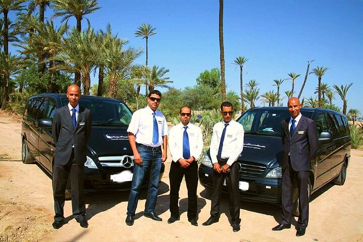 Private Luxury Airport Transfer & Scenic Mountain Tour in Marrakech