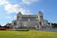 Rome walking tour: Churches, Squares and Fountains 2